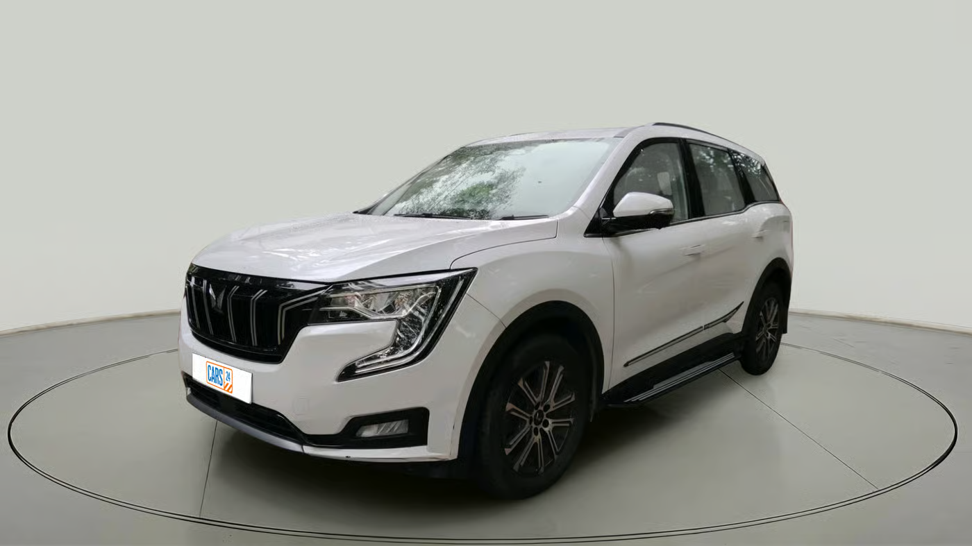 2022 Mahindra XUV700 AX 7 LUXURY D AT 7 STR, Diesel, Automatic, 79,008 km, exterior