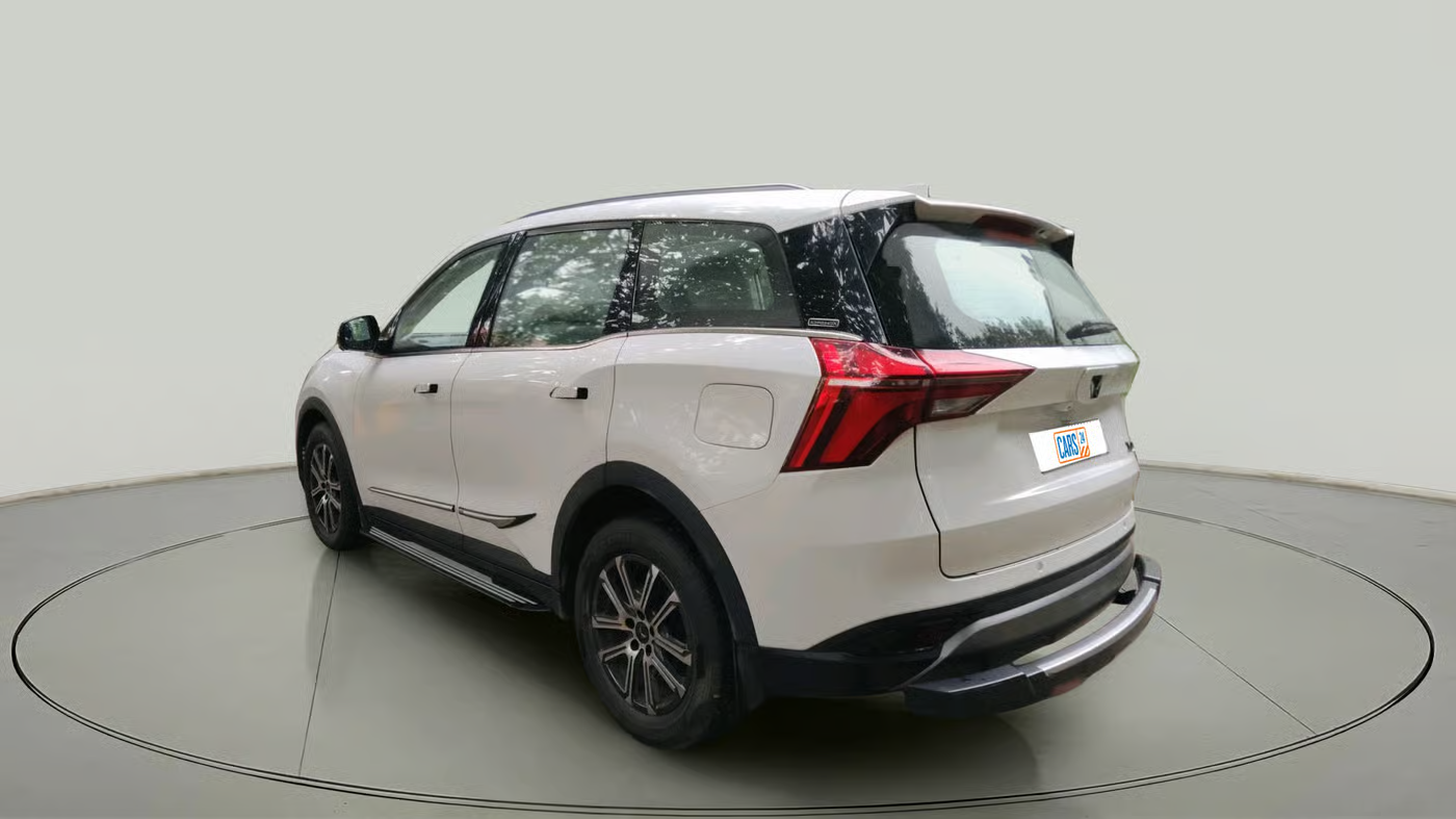 2022 Mahindra XUV700 AX 7 LUXURY D AT 7 STR, Diesel, Automatic, 79,008 km, exterior