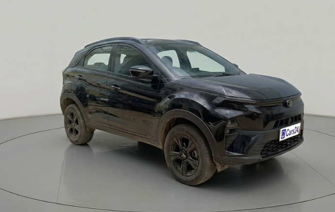 2024 Tata NEXON Creative Plus 1.2 Revotron 6MT Dark Edition, Petrol, Manual, 34,687 km, exterior