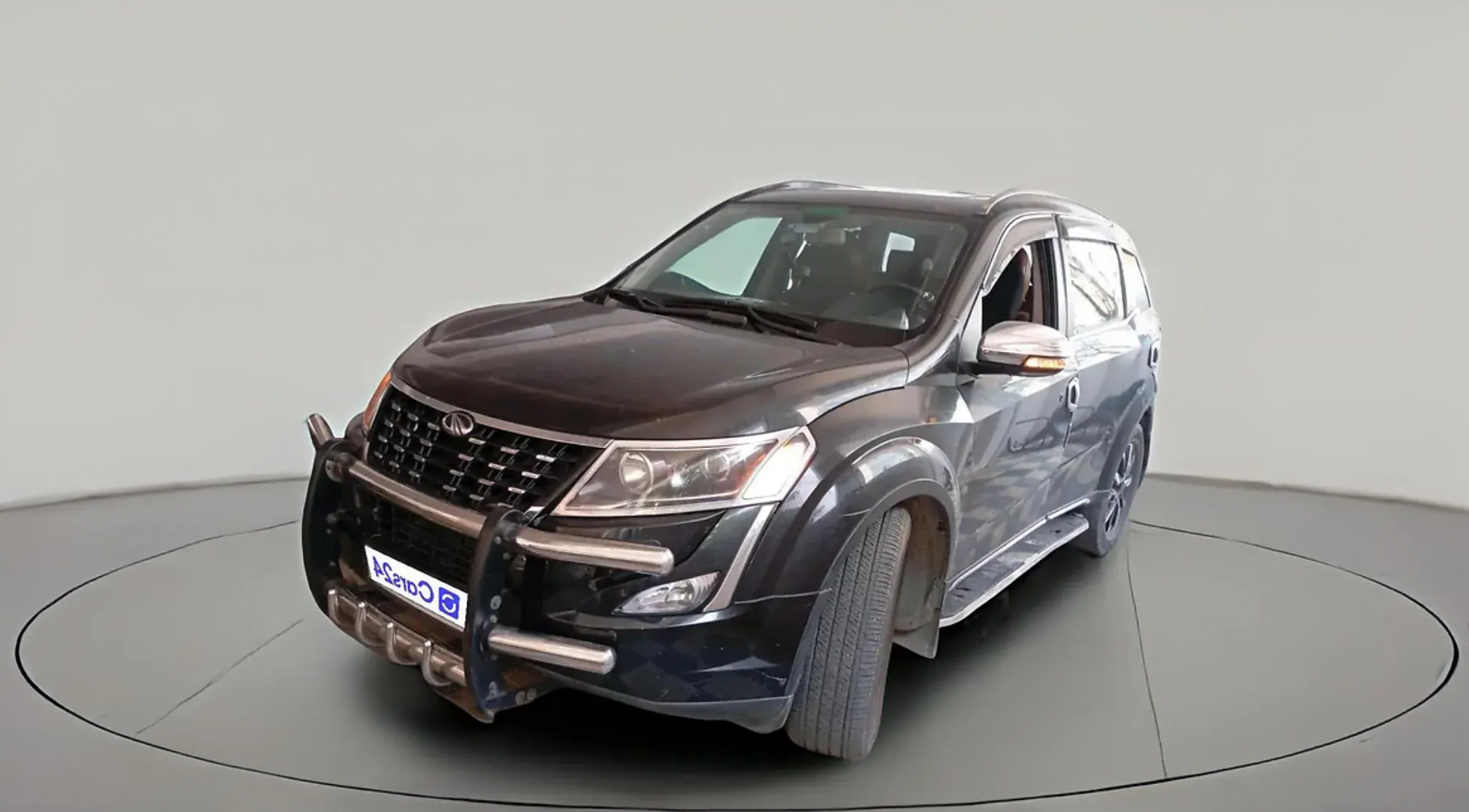 2020 Mahindra XUV500 W11 AT, Diesel, Automatic, 9,51,330 km, exterior