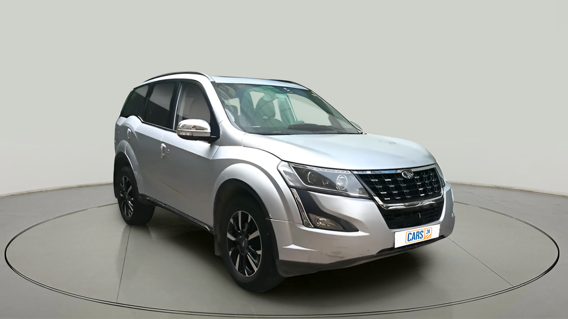 2018 Mahindra XUV500 W11 AT, Diesel, Automatic, 1,78,753 km, exterior