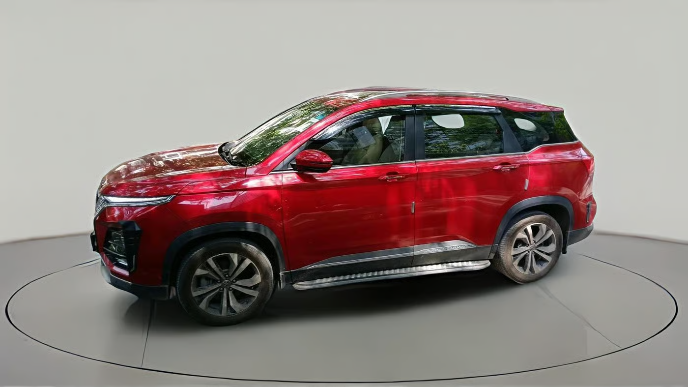 2023 MG HECTOR PLUS SAVVY PRO 1.5 TURBO CVT 7 STR, Petrol, Automatic, 5,084 km, exterior