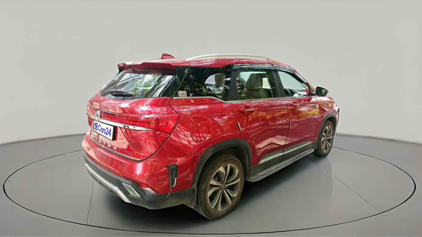 2023 MG HECTOR PLUS SAVVY PRO 1.5 TURBO CVT 7 STR, Petrol, Automatic, 5,084 km, exterior