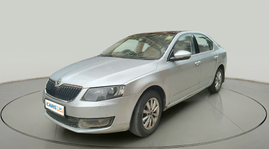 2013 Skoda Octavia ELEGANCE 2.0 TDI AT, Diesel, Automatic, 1,16,580 km, exterior