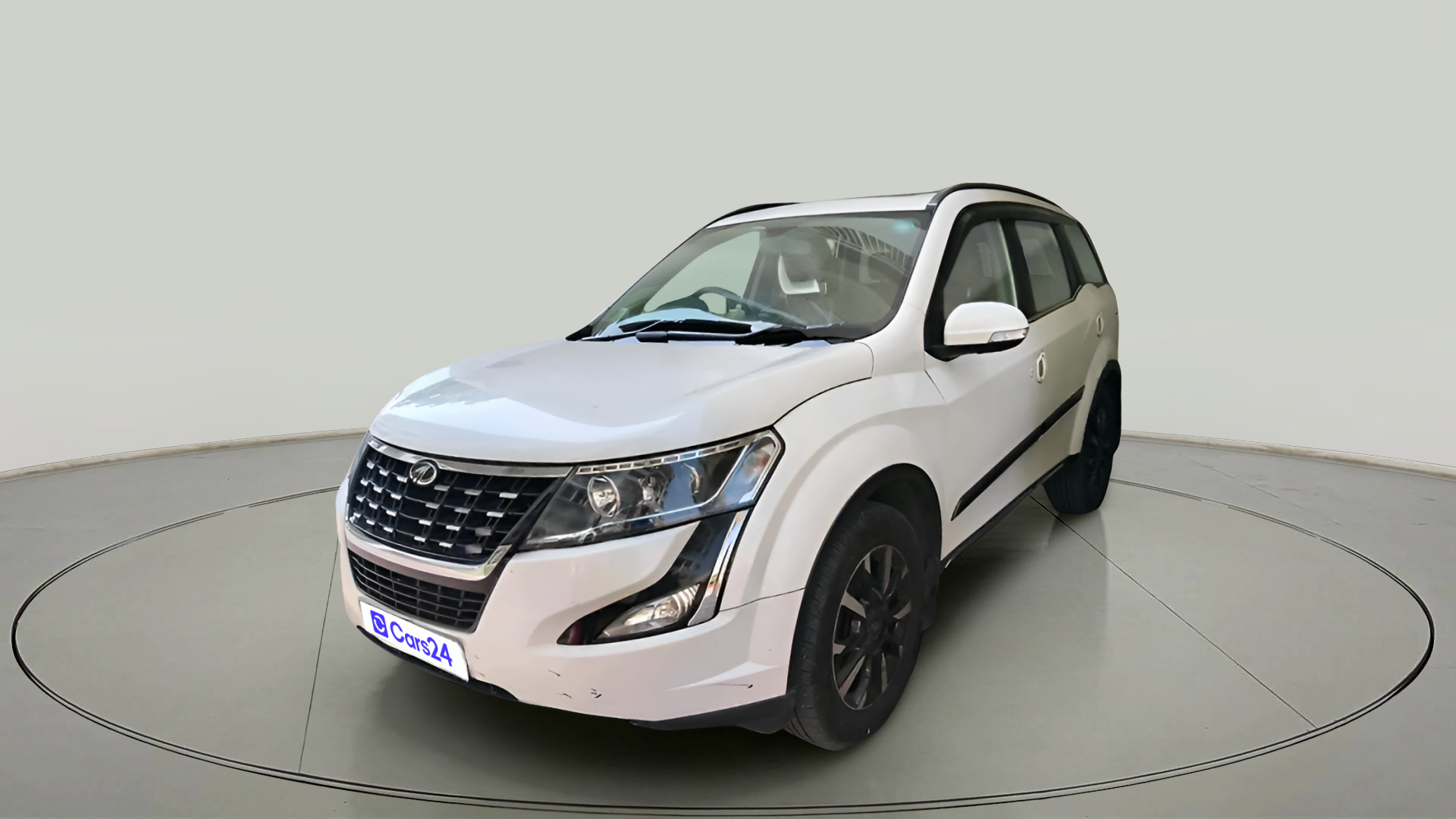 2018 Mahindra XUV500 W11 AT, Diesel, Automatic, 75,989 km, exterior