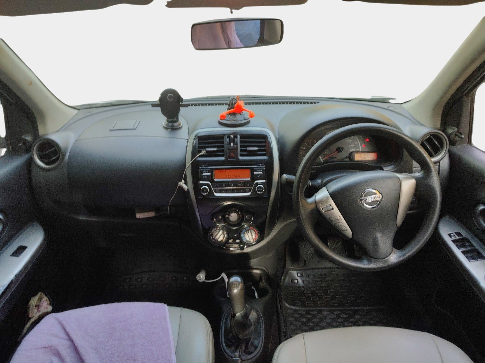 2017 Nissan Micra Active XV, Petrol, Manual, 1,03,300 km, interior