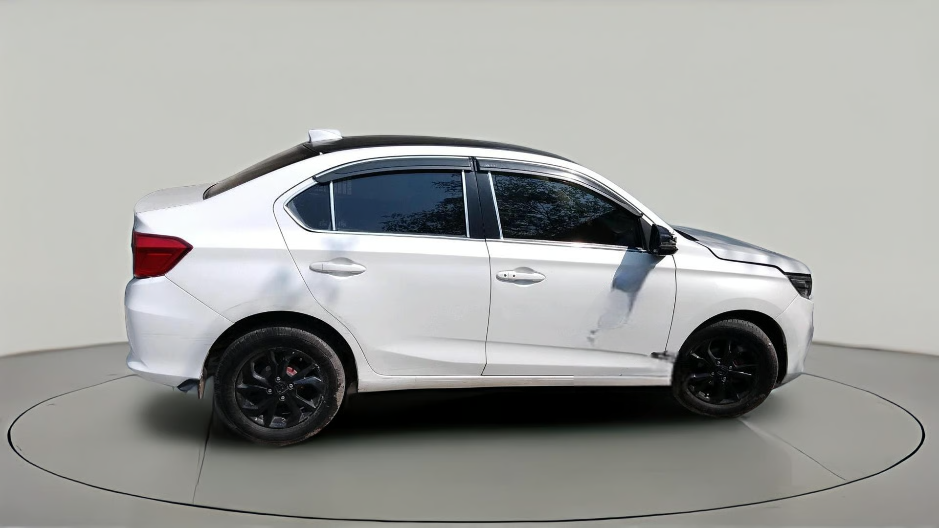 2019 Honda Amaze 1.2L I-VTEC V, CNG, Manual, 1,85,356 km, exterior