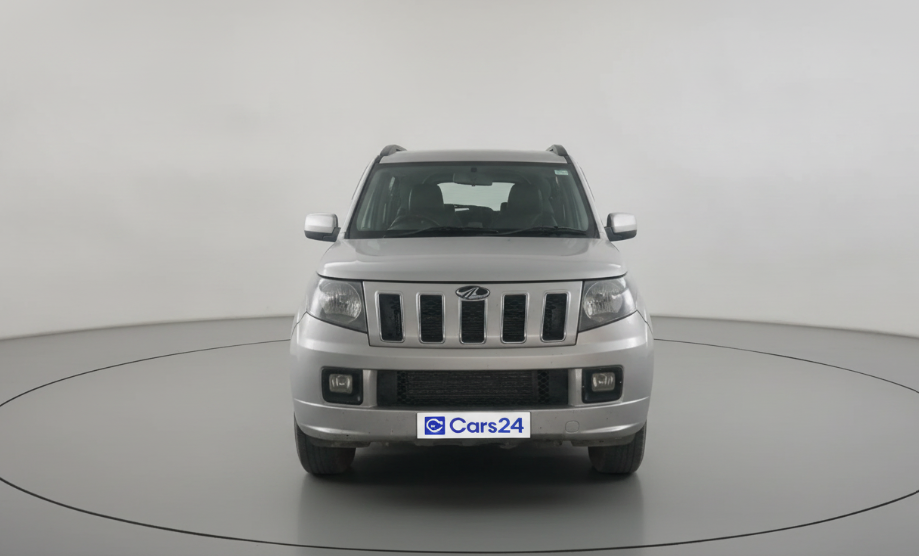 2016 Mahindra TUV300 T6, Diesel, Manual, 1,03,032 km, exterior