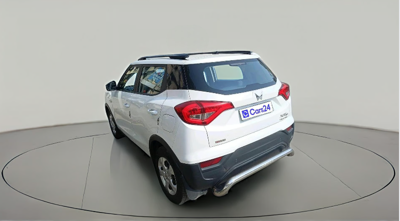2024 Mahindra XUV300 W6 1.5 DIESEL AMT, Diesel, Automatic, 42,554 km, exterior