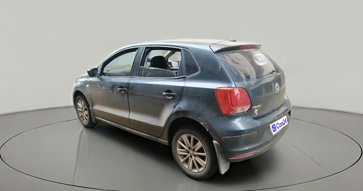 2014 Volkswagen Polo HIGHLINE1.2L, Petrol, Manual, 1,33,819 km, exterior