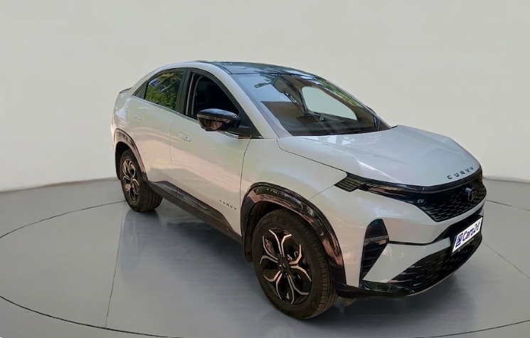 2025 Tata Curvv Accomplished S 1.5 Diesel 7DCA, Diesel, Automatic, 27,109 km, exterior