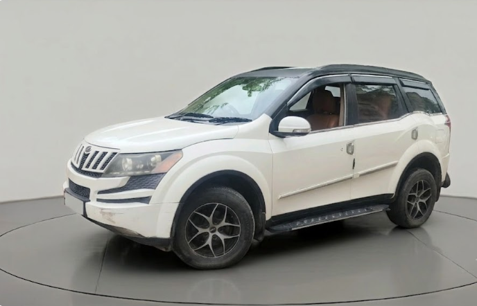 2014 Mahindra XUV500 W8, Diesel, Manual, 1,11,062 km, exterior