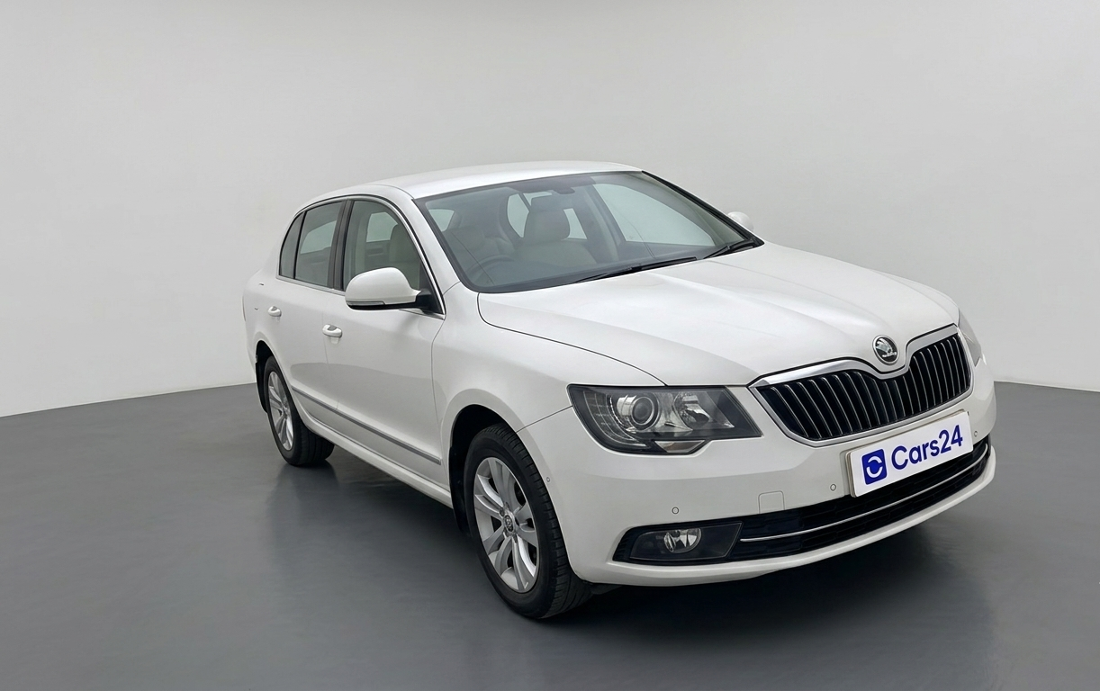 2014 Skoda Superb ELEGANCE 2.0 TDI CR AT, Diesel, Automatic, 71,602 km, exterior