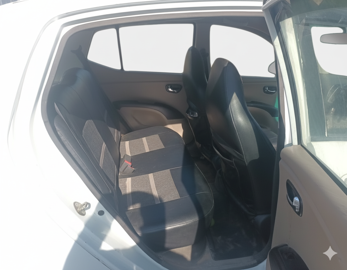 2013 Hyundai i10 MAGNA 1.2, Petrol, Manual, 99,880 km, interior