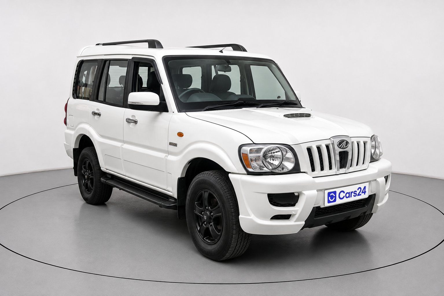 2013 Mahindra Scorpio EX M2DI, Diesel, Manual, 96,077 km, exterior