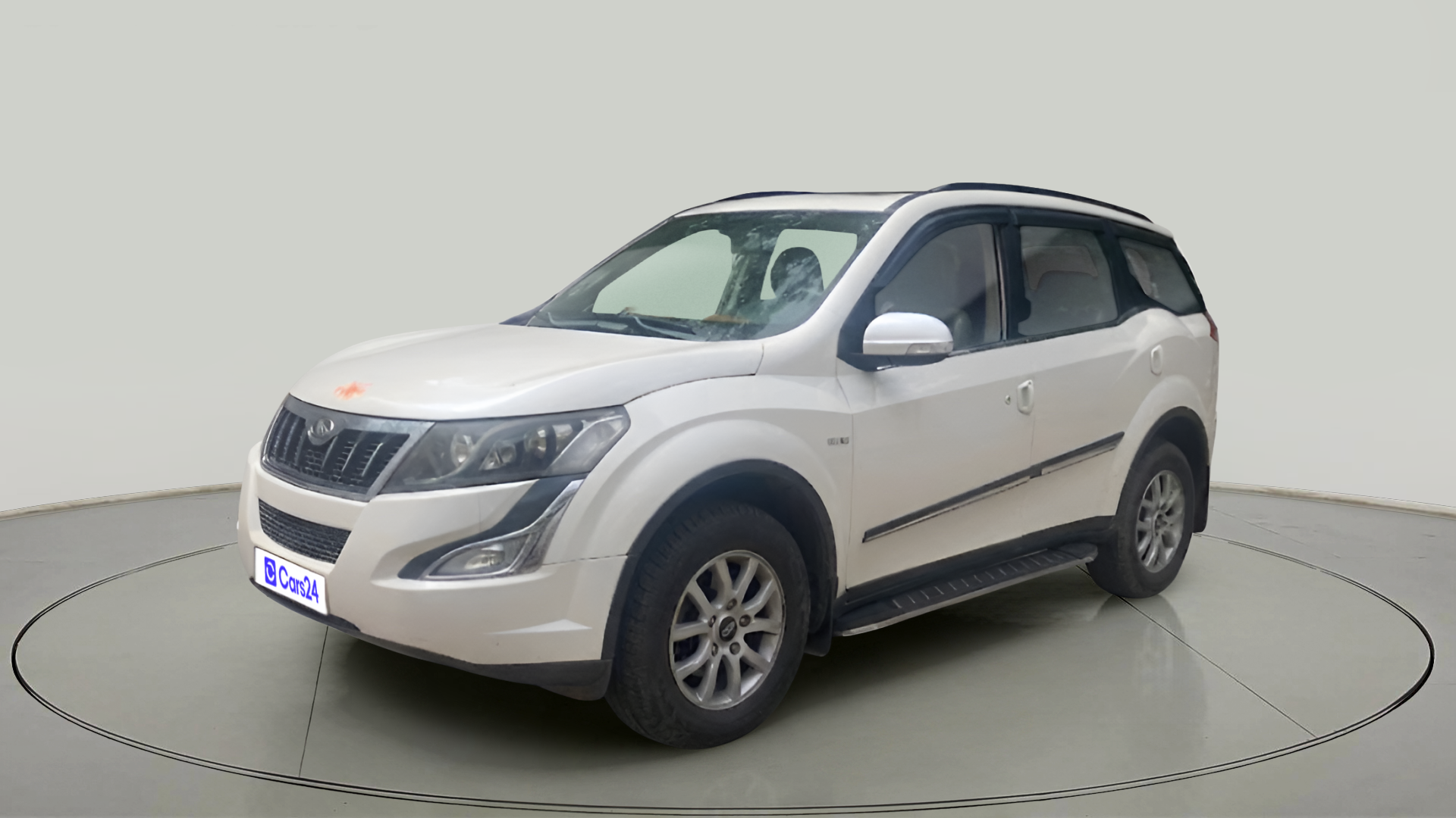 2015 Mahindra XUV500 W10, Diesel, Manual, 84,239 km, exterior