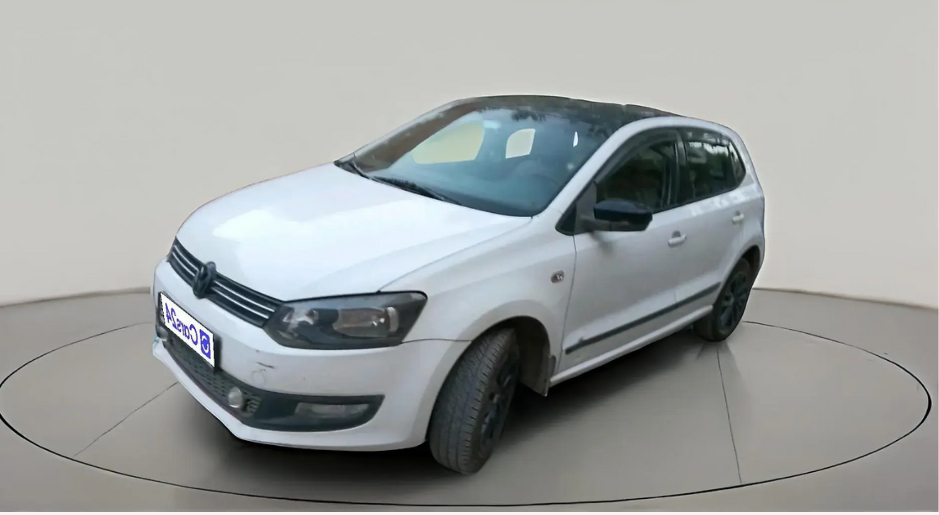 2014 Volkswagen Polo HIGHLINE1.2L, CNG, Manual, 1,24,521 km, exterior