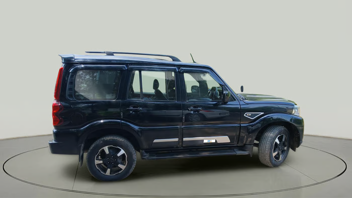 2023 Mahindra SCORPIO CLASSIC S11 7STR, Diesel, Manual, 61,645 km, exterior