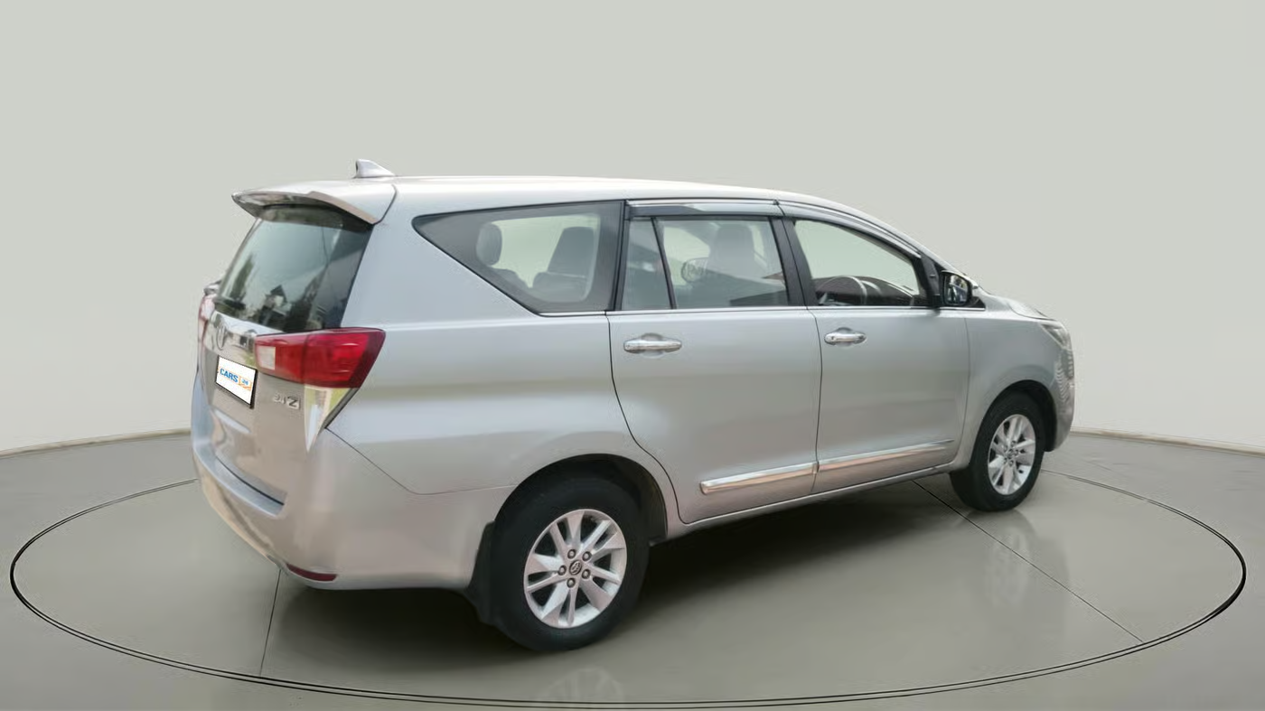 2017 Toyota Innova Crysta 2.8 GX AT 7 STR, Diesel, Automatic, 3,33,898 km, exterior