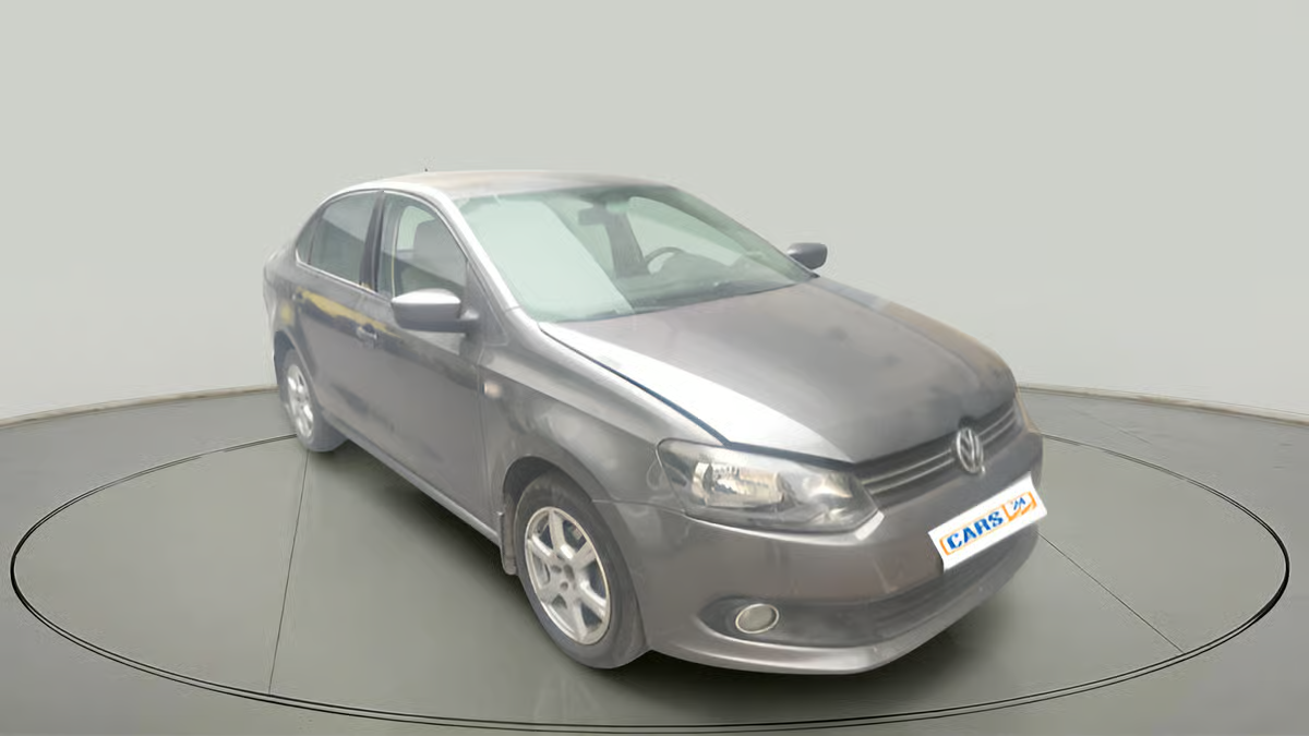 2013 Volkswagen Vento HIGHLINE 1.6 MPI, Petrol, Manual, 73,867 km, exterior