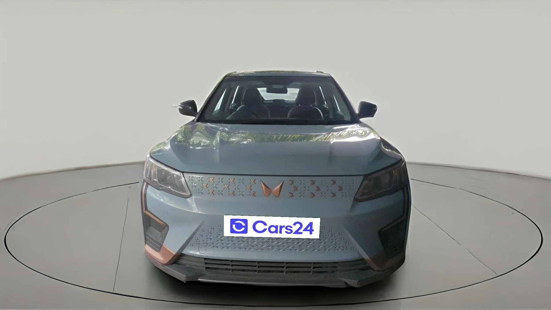 2023 Mahindra XUV400 EL 7.2 KW, Electric, Automatic, 23,968 km, exterior