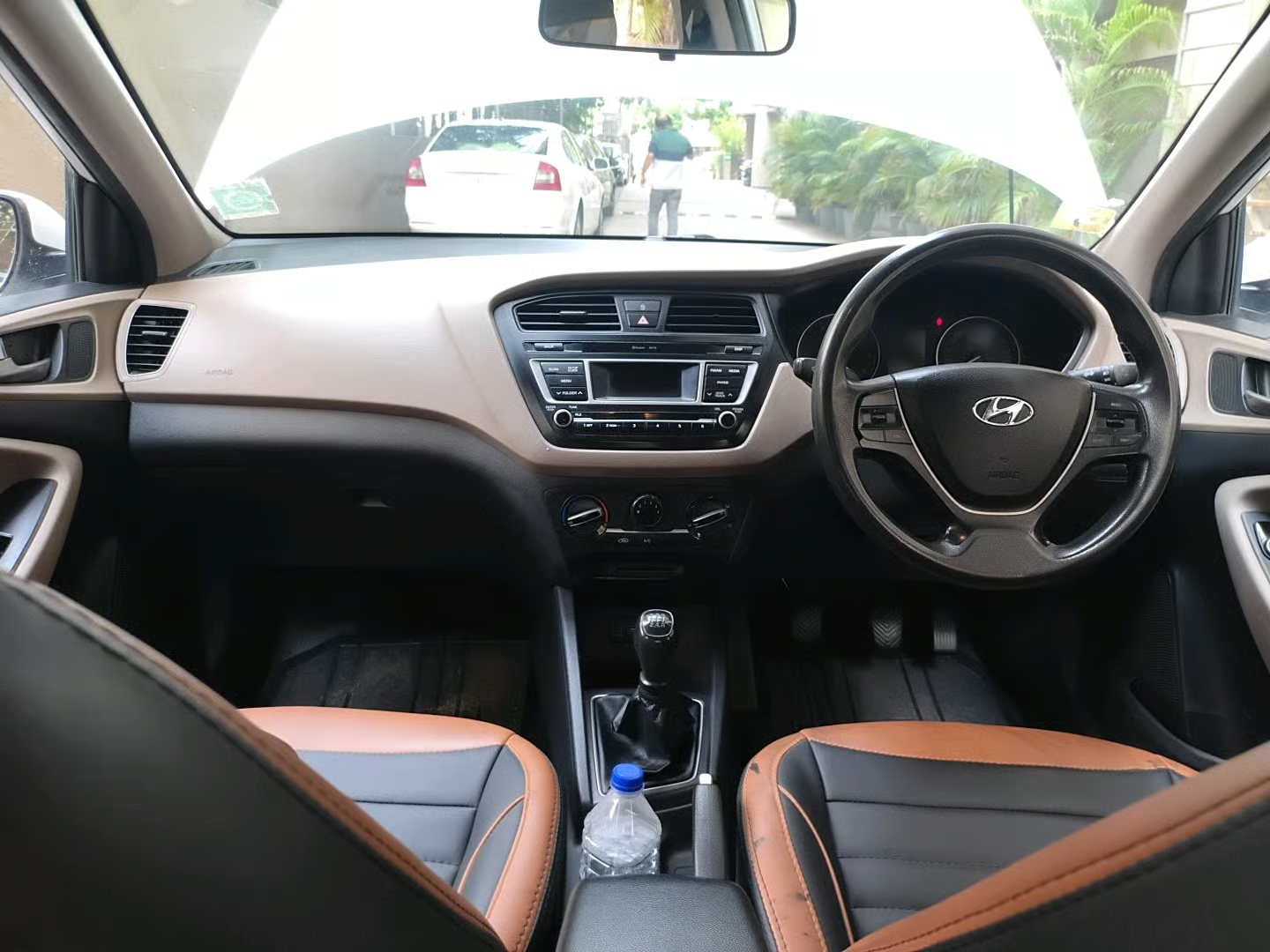 2016 Hyundai Elite i20 MAGNA 1.2, Petrol, Manual, 1,43,015 km, interior
