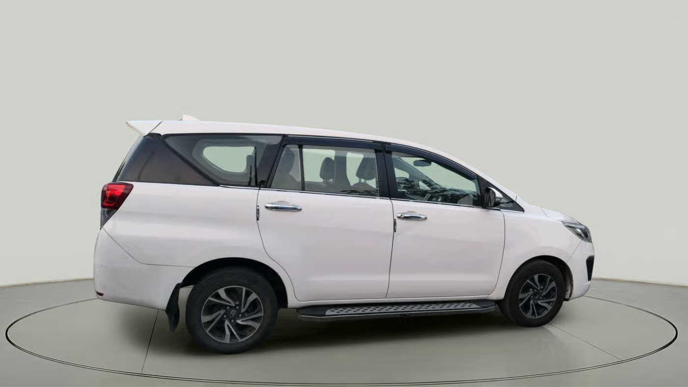 2021 Toyota Innova Crysta 2.4 G 7 STR, Diesel, Manual, 65,944 km, exterior