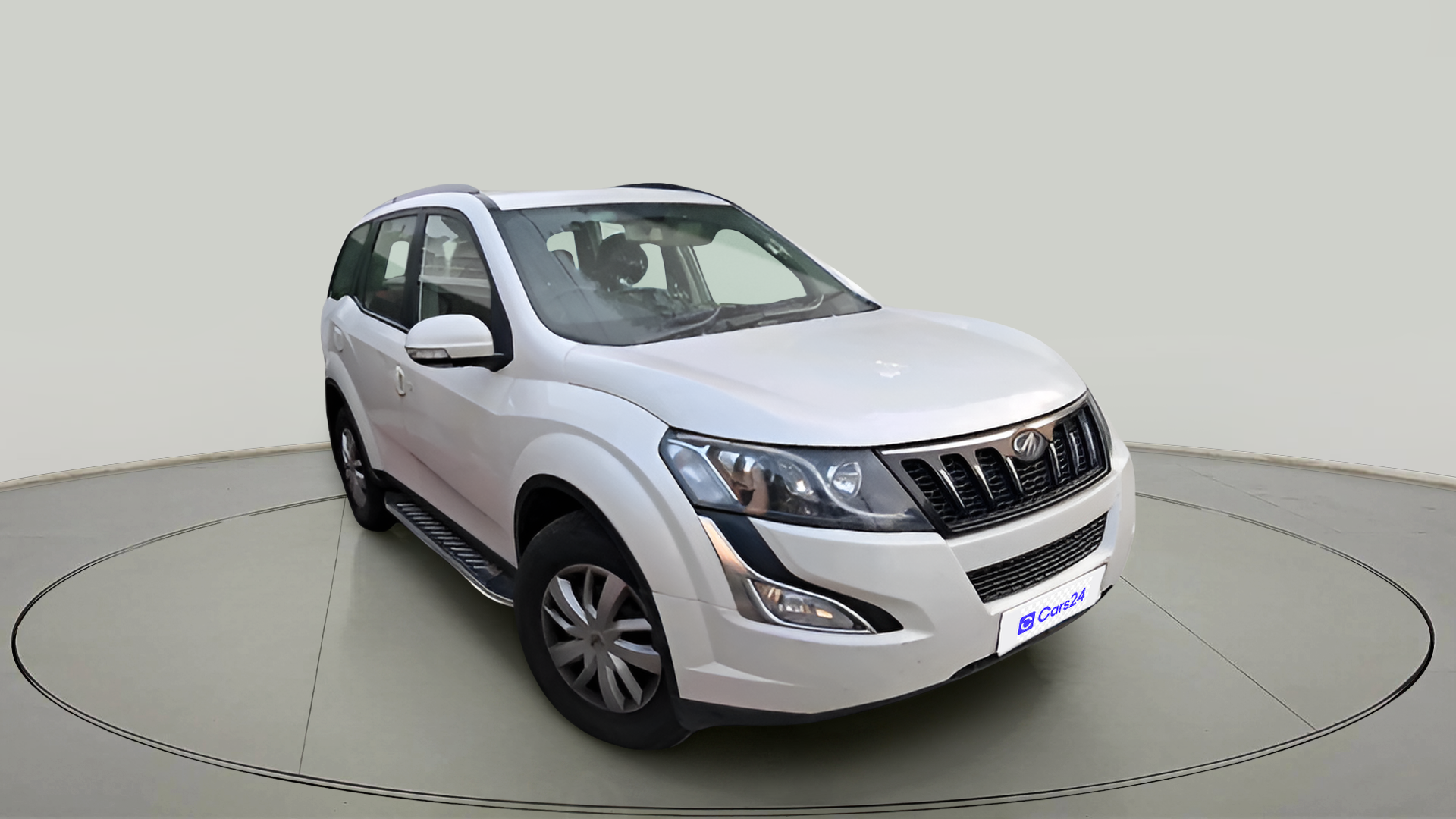 2017 Mahindra XUV500 W6 1.99, Diesel, Manual, 1,31,936 km, exterior