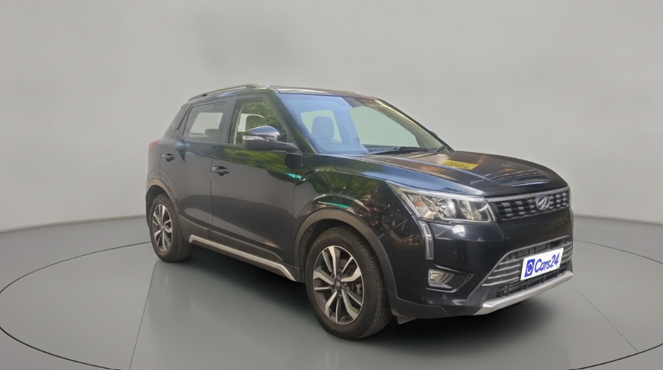 2019 Mahindra XUV300 W8 (O) 1.5 DIESEL, Diesel, Manual, 1,18,693 km, exterior