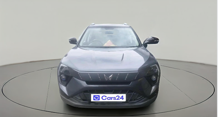 2025 Mahindra XUV 3XO REVX M (O)1.2 Petrol, Petrol, Manual, 12,442 km, exterior