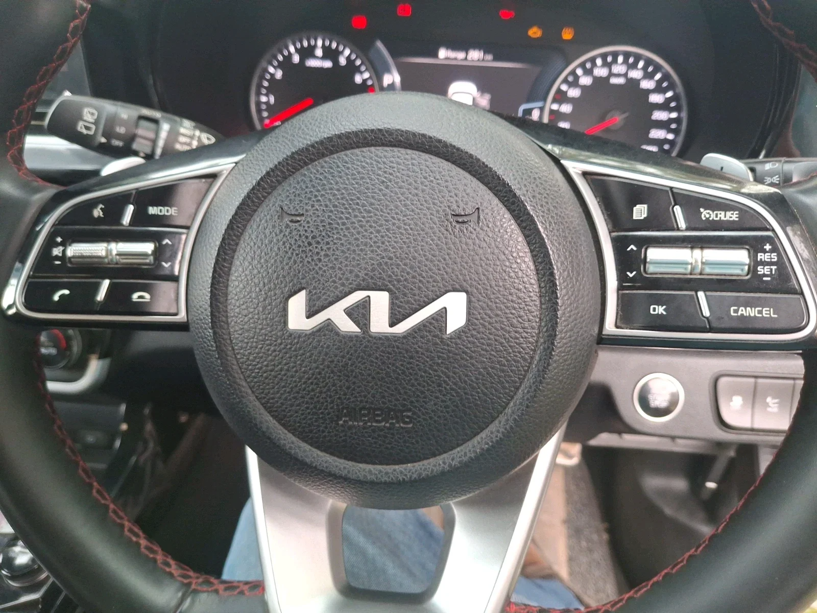 2023 KIA SELTOS GTX PLUS DCT 1.4 PETROL, Petrol, Automatic, 31,159 km, interior