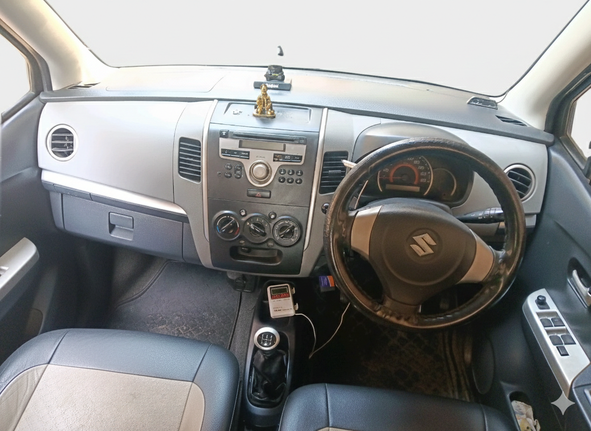 2011 Maruti Wagon R 1.0 VXI, Petrol, Manual, 67,458 km, interior