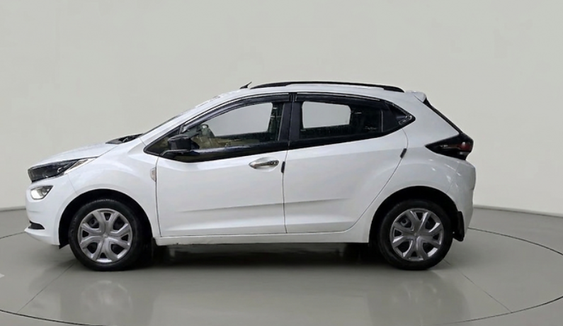 2021 Tata ALTROZ XT PETROL, Petrol, Manual, 20,381 km, exterior