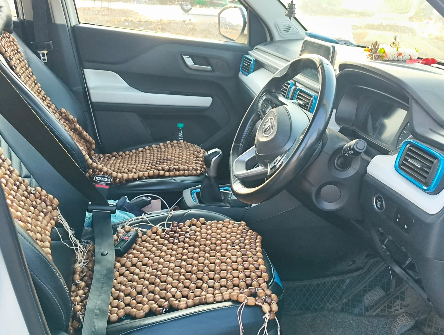 2022 Tata PUNCH CREATIVE  MT, Petrol, Manual, 1,03,251 km, interior