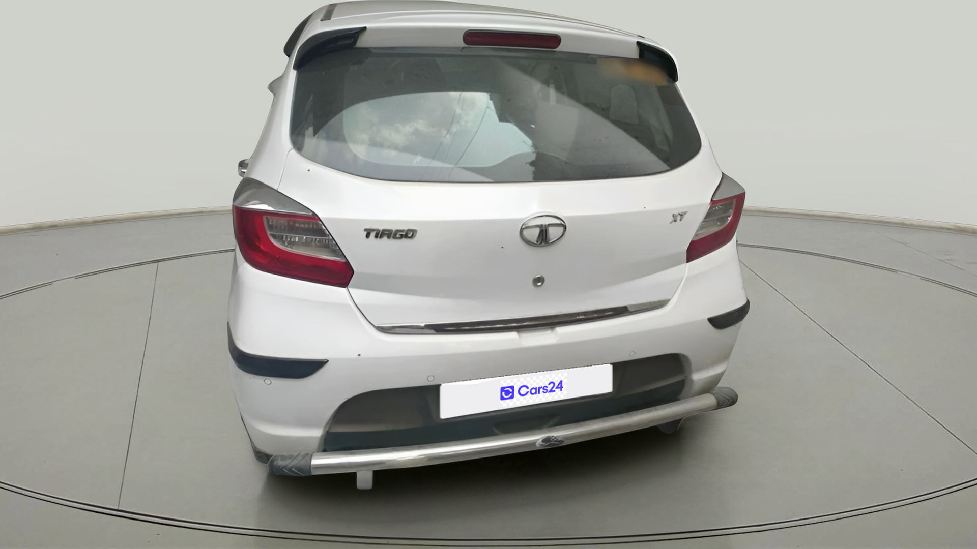 2017 Tata Tiago XT PETROL, Petrol, Manual, 64,647 km, exterior