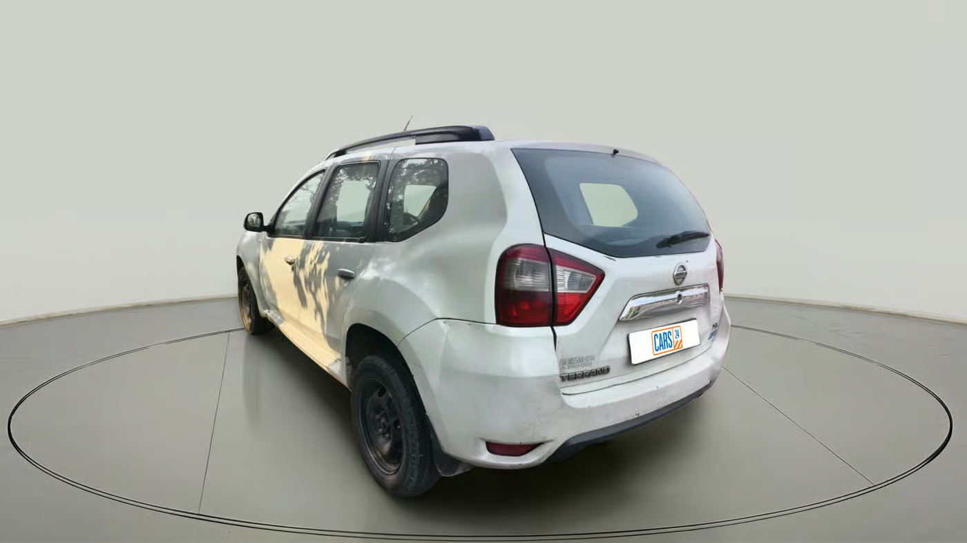 2014 Nissan Terrano XL (D), Diesel, Manual, 2,45,310 km, exterior