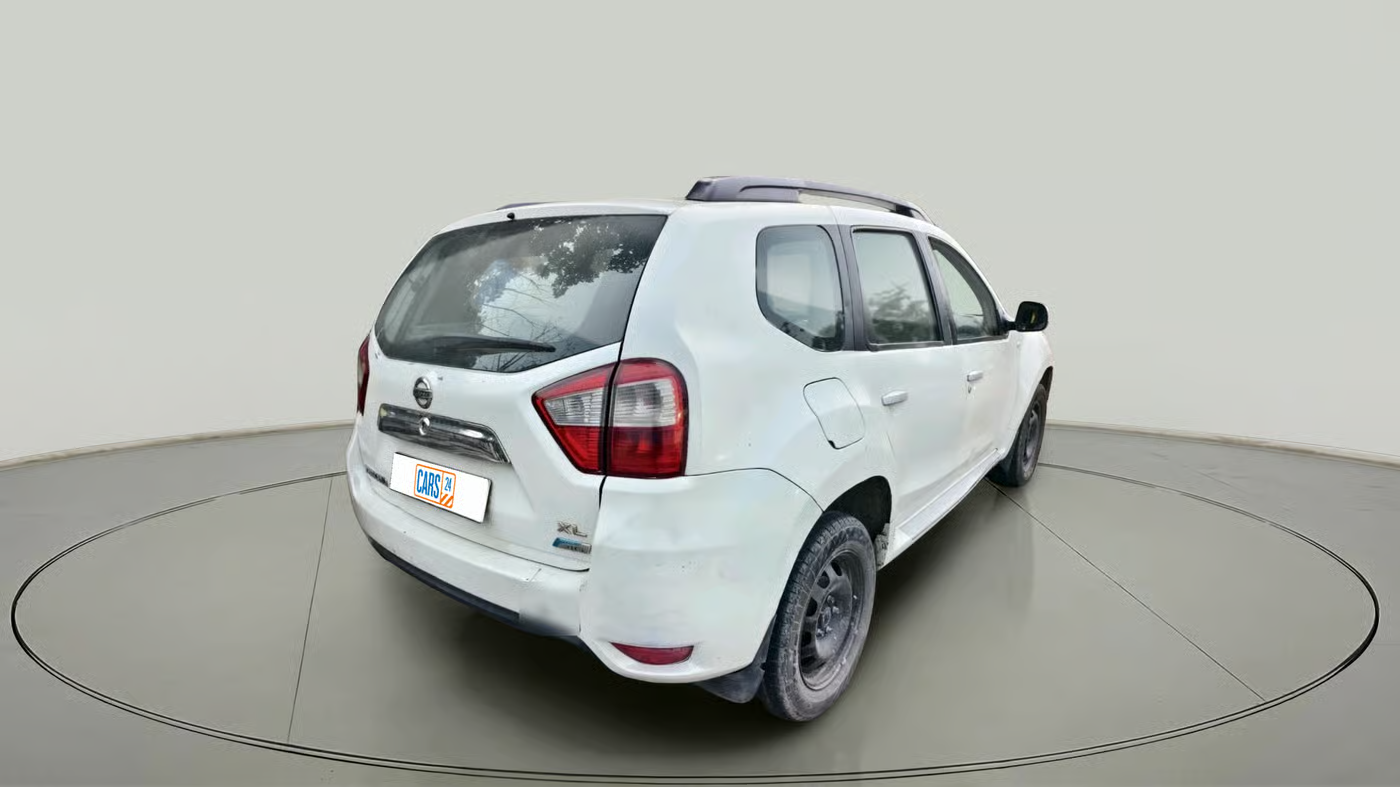 2014 Nissan Terrano XL (D), Diesel, Manual, 2,45,310 km, exterior