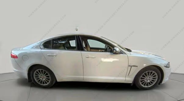 2015 Jaguar XF 2.2 DIESEL LUXURY, Diesel, Automatic, 61,615 km, exterior