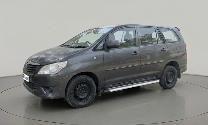 2012 Toyota Innova GX 2.5 8 STR, Diesel, Manual, 1,22,293 km, exterior