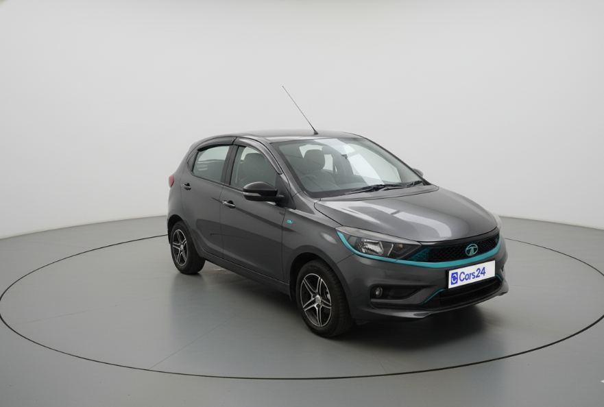 2024 Tata TIAGO EV XT MEDIUM RANGE, Electric, Automatic, 34,333 km, exterior