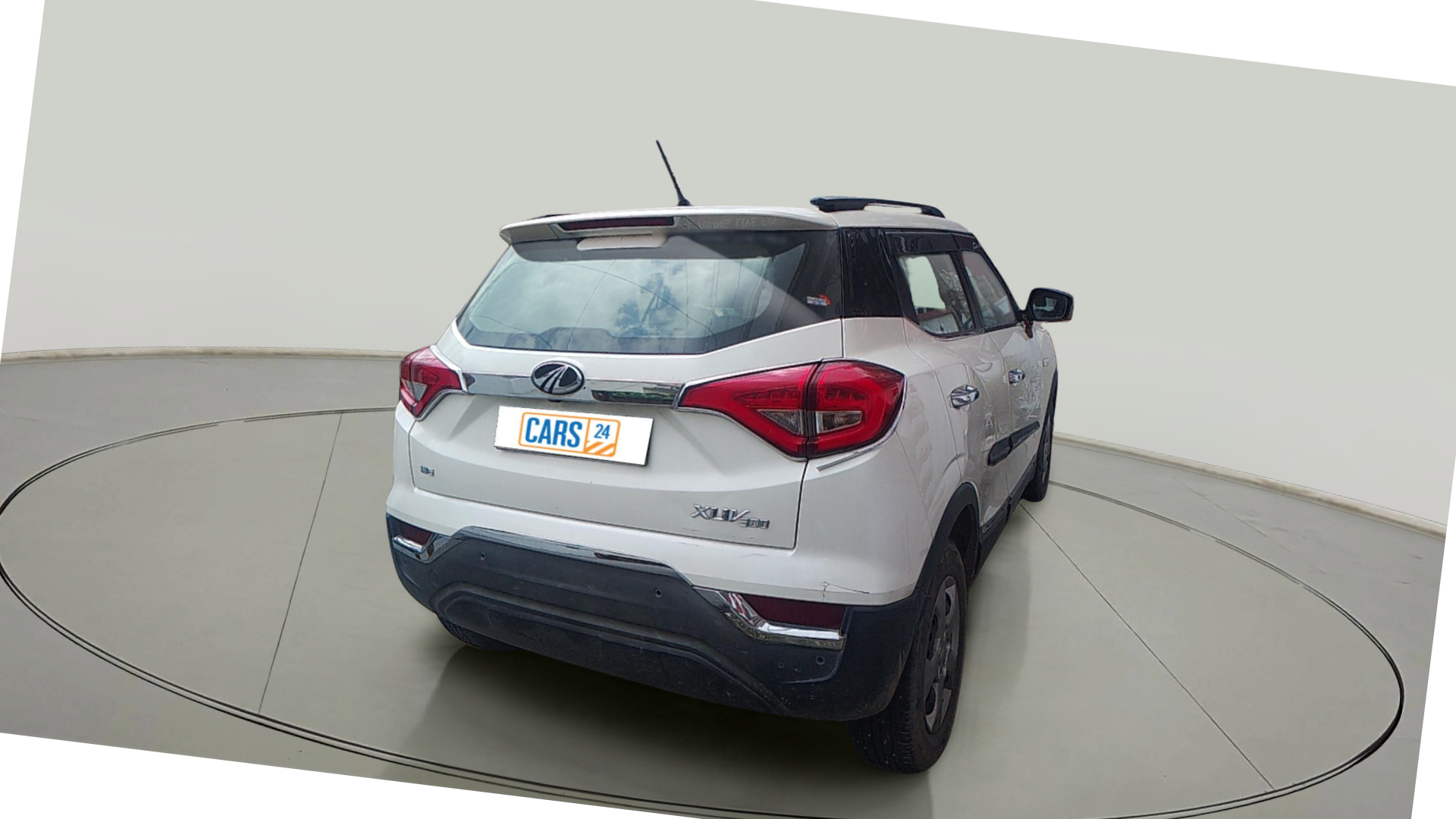 2020 Mahindra XUV300 W6 1.2 PETROL, Petrol, Manual, 26,604 km, exterior