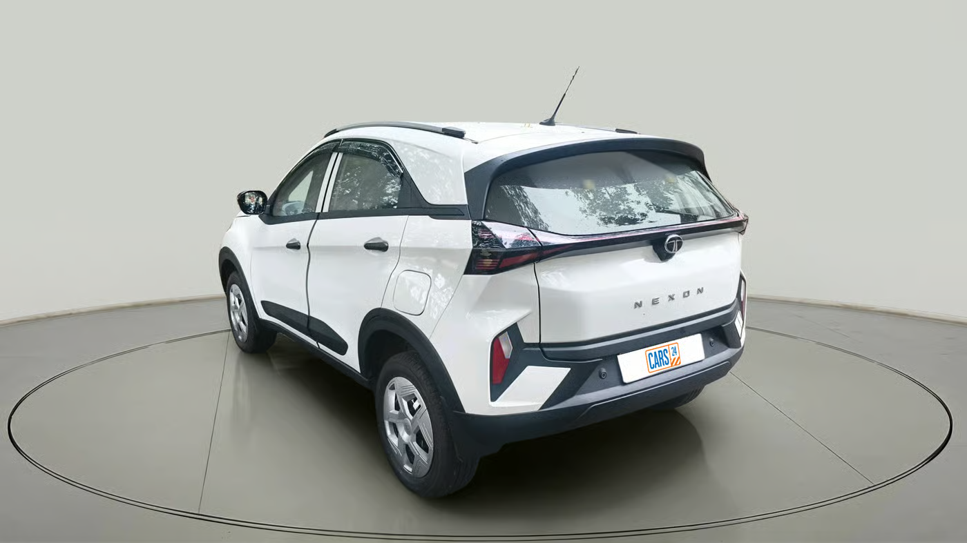 2024 Tata NEXON Pure 1.2 Petrol 6AMT, Petrol, Manual, 26,946 km, exterior