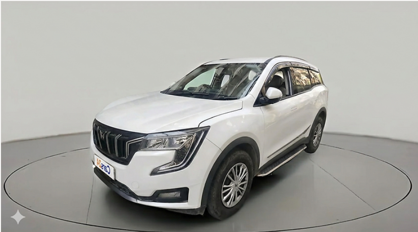 2022 Mahindra XUV700 AX 3 P MT 5 STR, Petrol, Manual, 30,124 km, exterior