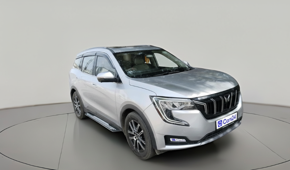 2022 Mahindra XUV700 AX 7 LUXURY D AT 7 STR, Diesel, Automatic, 96,011 km, exterior