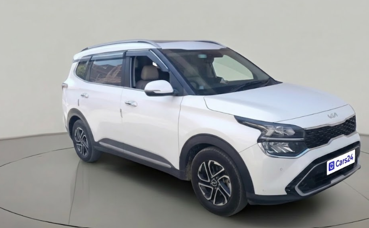 2022 KIA CARENS LUXURY PLUS 1.5 DIESEL AT 6 STR, Diesel, Automatic, 1,10,402 km, exterior