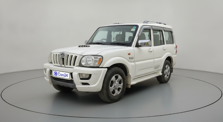 2013 Mahindra Scorpio SLE, Diesel, Manual, 1,83,451 km, exterior