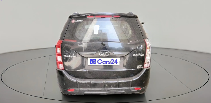 2017 Mahindra XUV500 W6 AT, Diesel, Automatic, 2,96,004 km, exterior