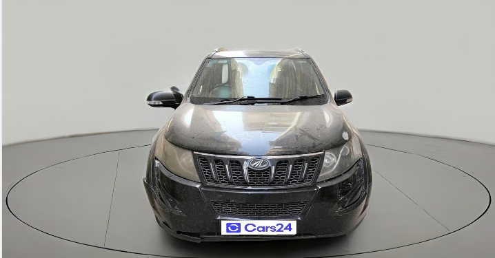2017 Mahindra XUV500 W6 AT, Diesel, Automatic, 2,96,004 km, exterior