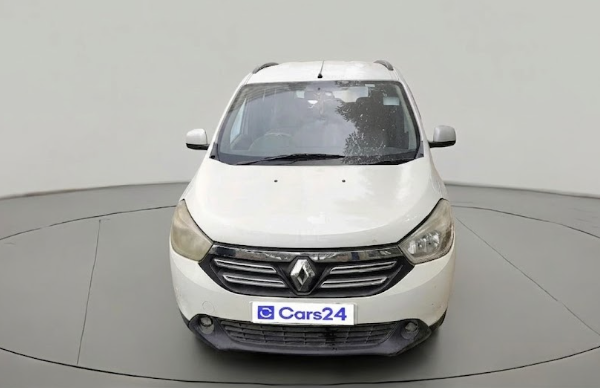 2017 Renault Lodgy 85 PS RXZ STEPWAY 8 STR, Diesel, Manual, 2,35,726 km, exterior