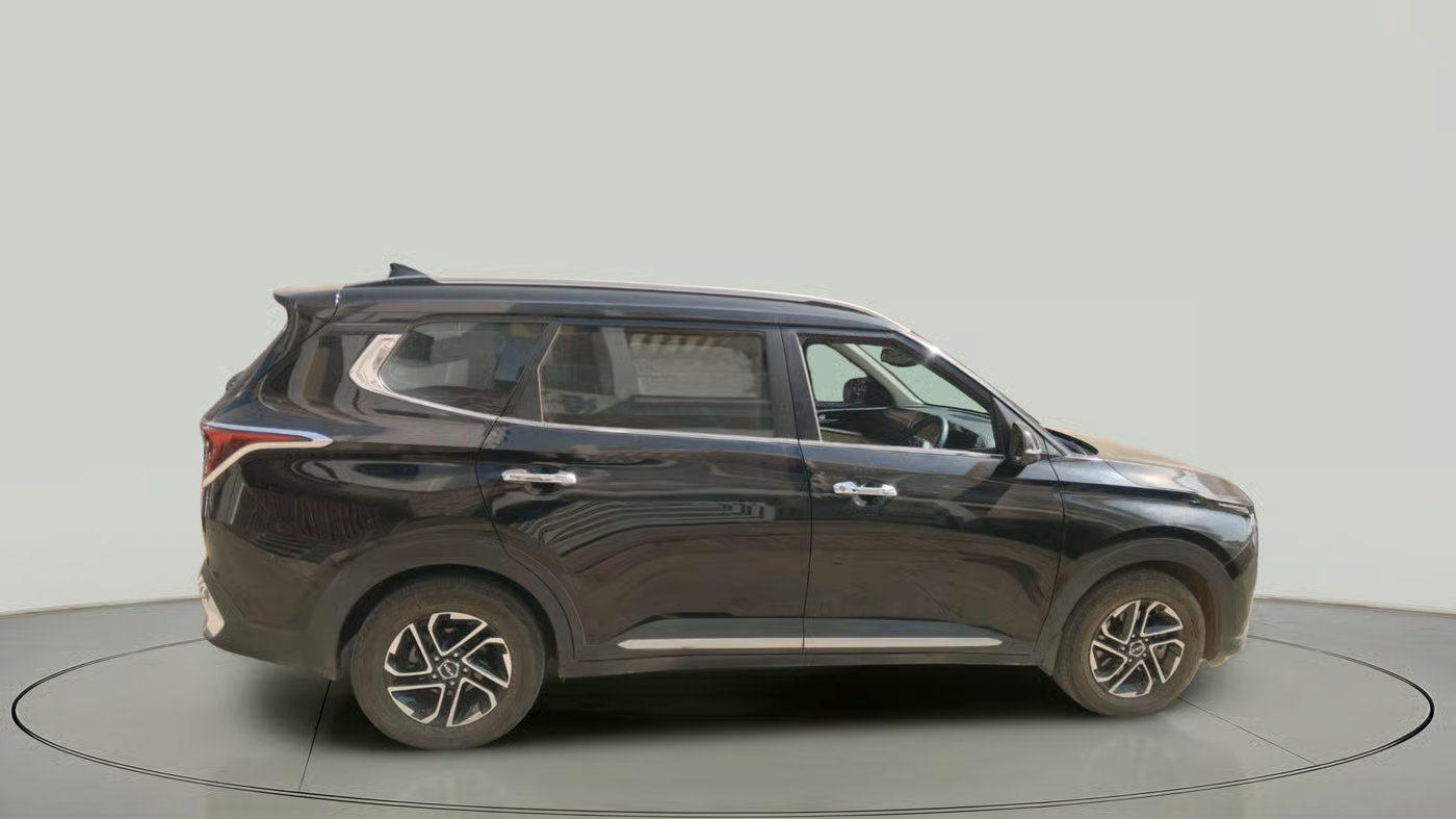 2023 KIA CARENS LUXURY PLUS 1.5 IMT PETROL, Petrol, Manual, 89,371 km, exterior